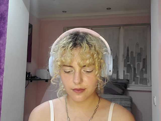 purrflicker live cam on BongaCams
