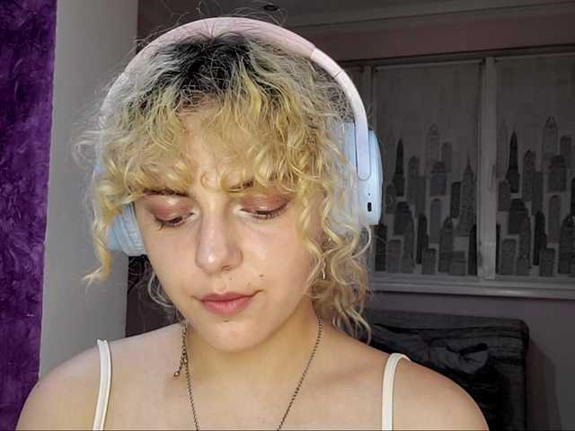 purrflicker live cam on BongaCams