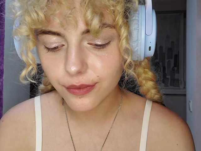 purrflicker live cam on BongaCams