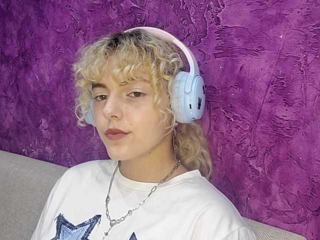purrflicker live cam on BongaCams
