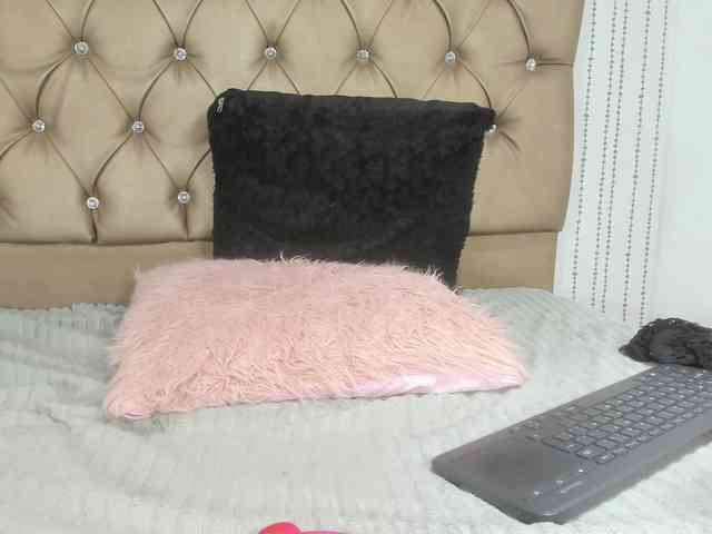 hannafantasty Live Webcam on BongaCams