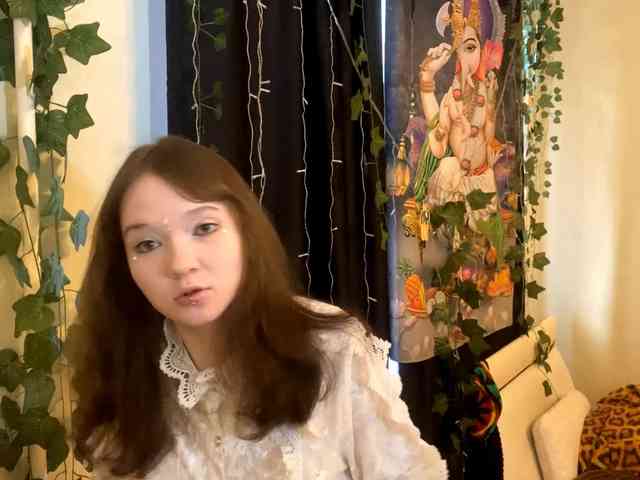 SuzetteDihel webcam