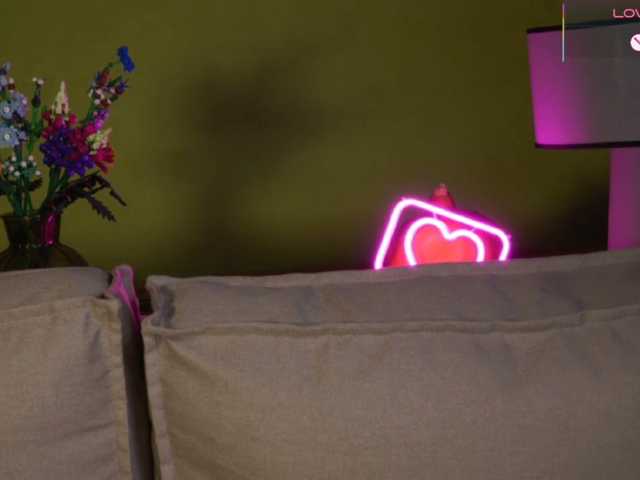 IzabellaSweet live cam on BongaCams
