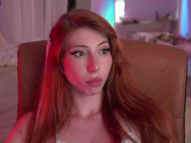 IzabellaSweet webcam