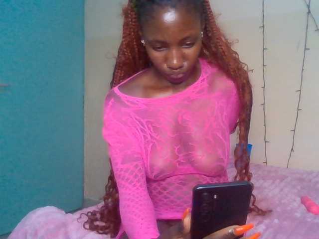 Asanty live cam on BongaCams