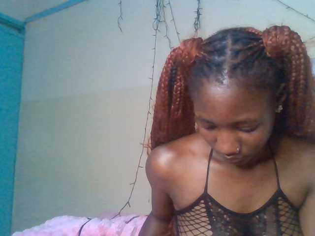 Asanty live cam on BongaCams