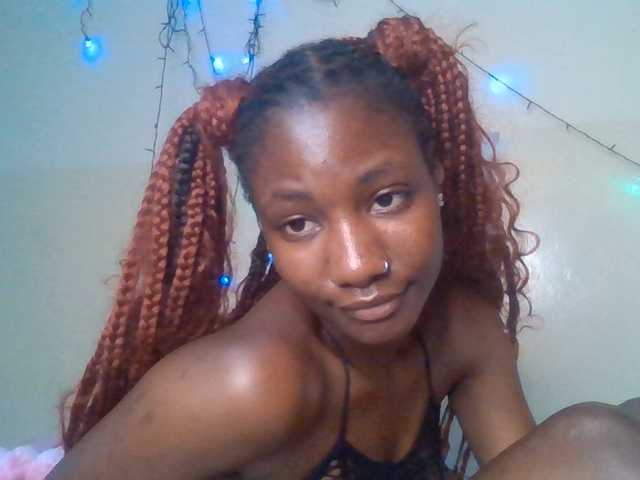 Asanty live cam on BongaCams