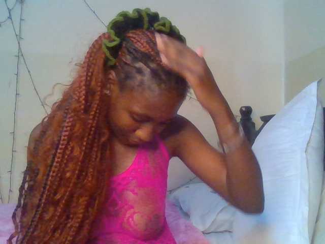 Asanty live cam on BongaCams