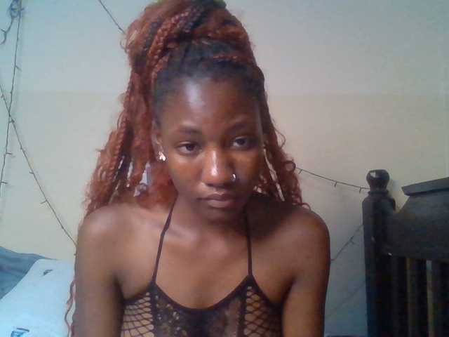 Asanty live cam on BongaCams
