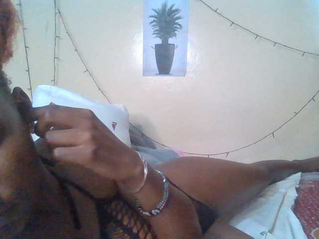 Asanty live cam on BongaCams