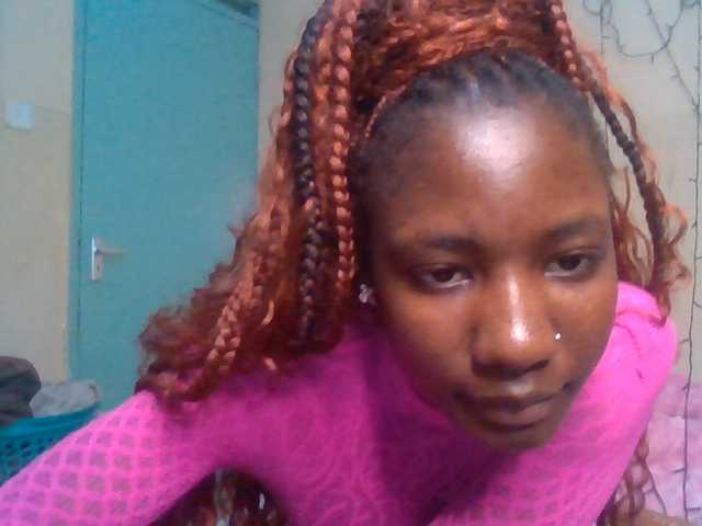 Asanty live cam on BongaCams
