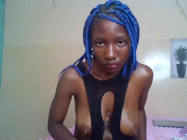 Model: Asanty