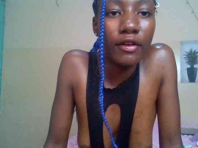 Model: Asanty