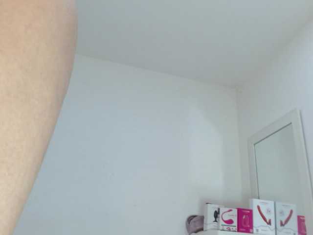 sashacreamy live cam on BongaCams