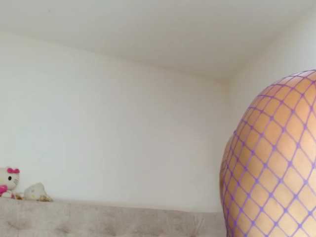 sashacreamy live cam on BongaCams