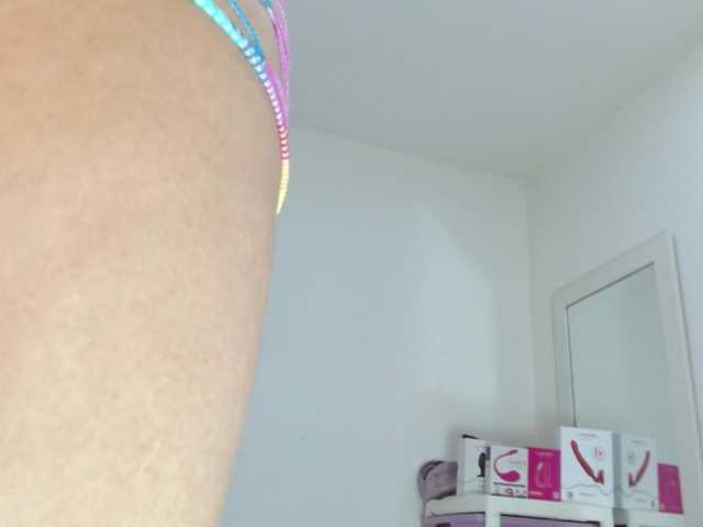 sashacreamy live cam on BongaCams