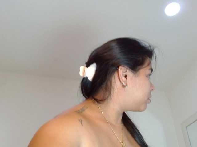 sashacreamy live cam on BongaCams