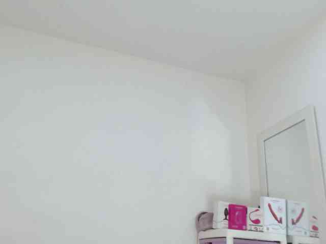 sashacreamy webcam