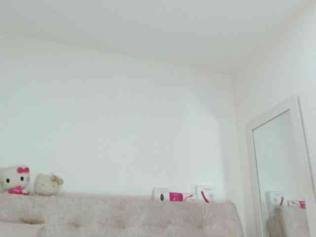 sashacreamy webcam