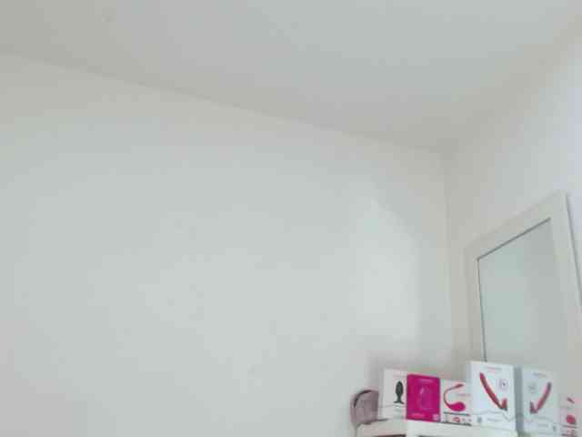 sashacreamy webcam