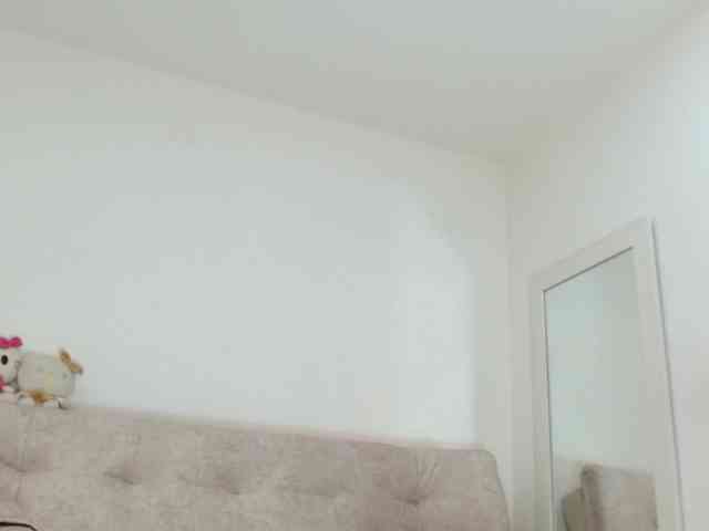 sashacreamy webcam