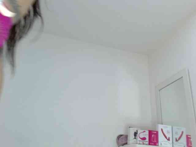 sashacreamy webcam