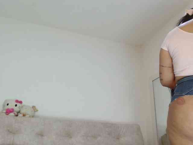 sashacreamy webcam