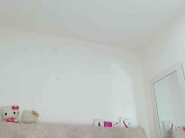 sashacreamy webcam