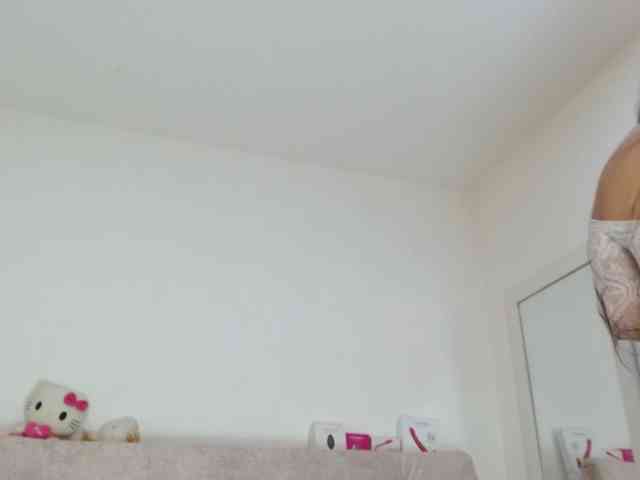sashacreamy webcam