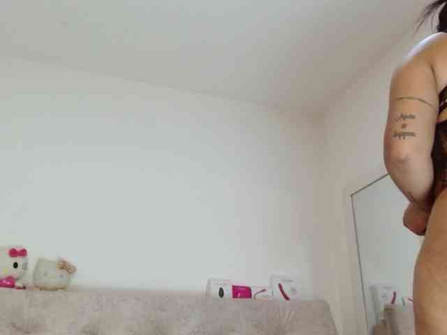 sashacreamy webcam