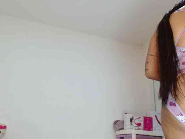 sashacreamy webcam