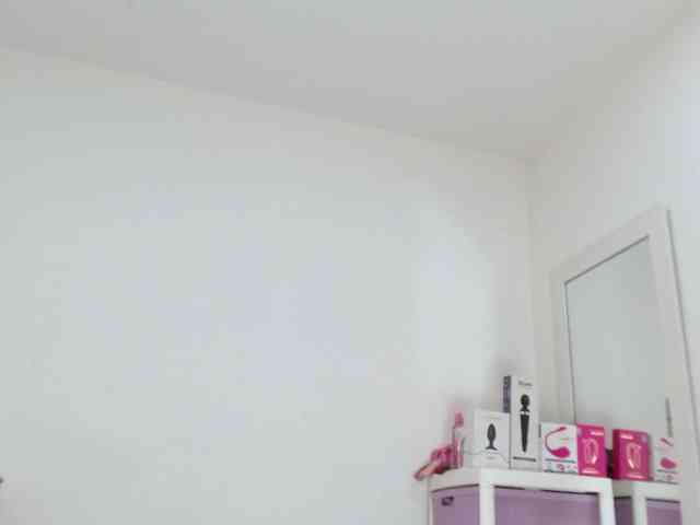 sashacreamy webcam