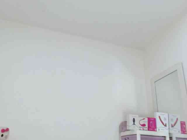 sashacreamy webcam