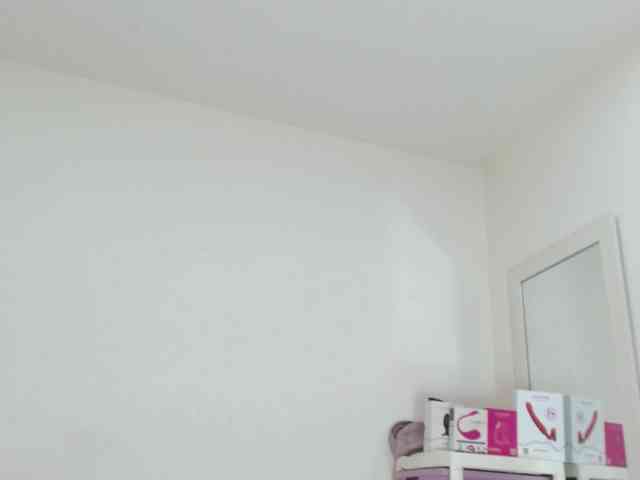 sashacreamy webcam