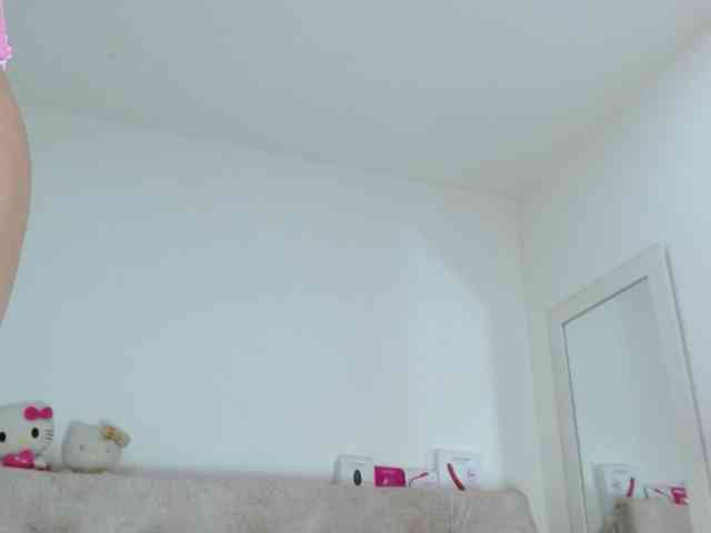 sashacreamy webcam