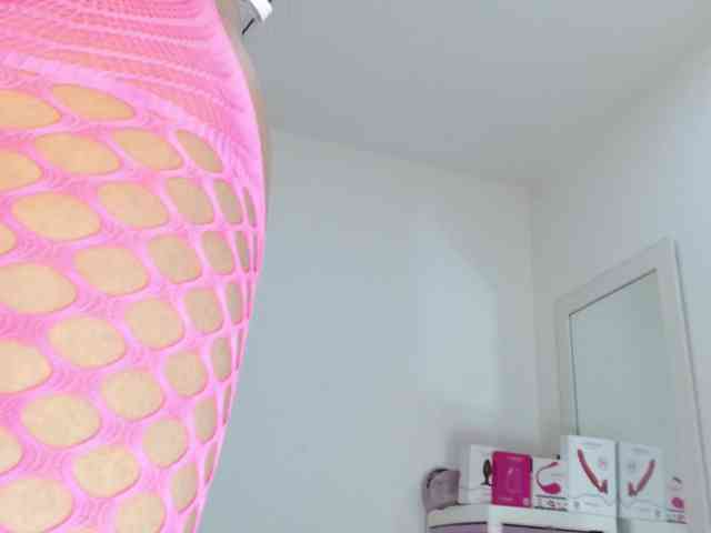 sashacreamy webcam