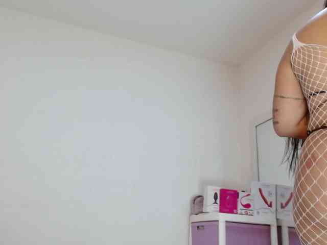 sashacreamy webcam