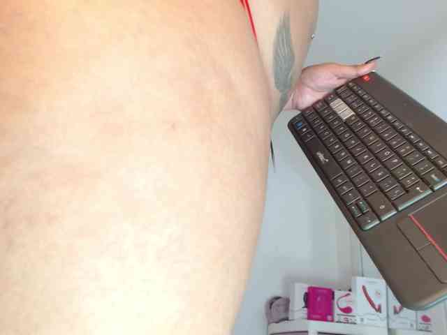 sashacreamy webcam