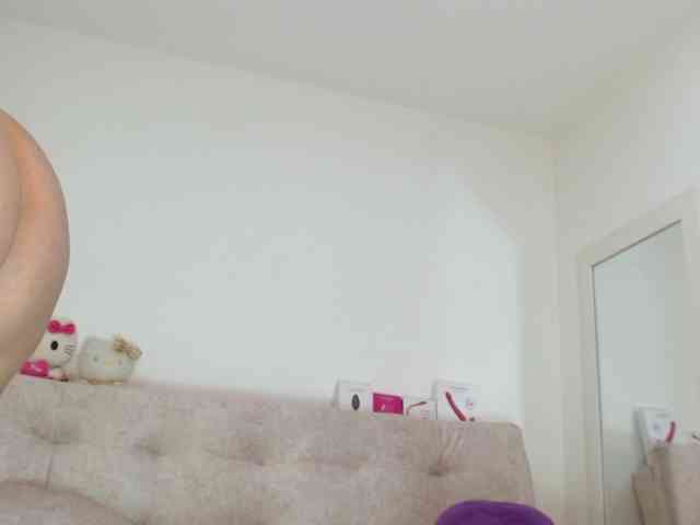 sashacreamy webcam