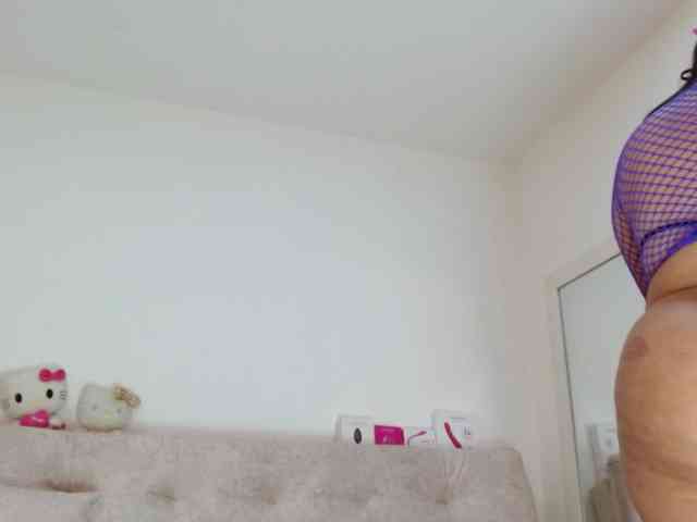 sashacreamy webcam