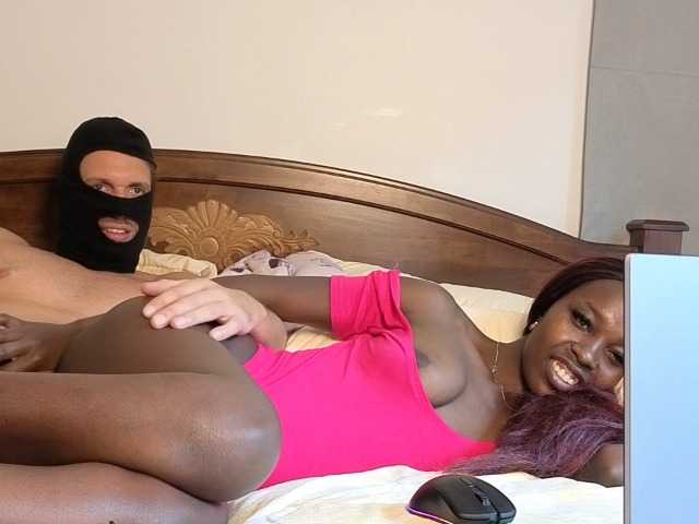 BlackWhitelover691 live cam on BongaCams