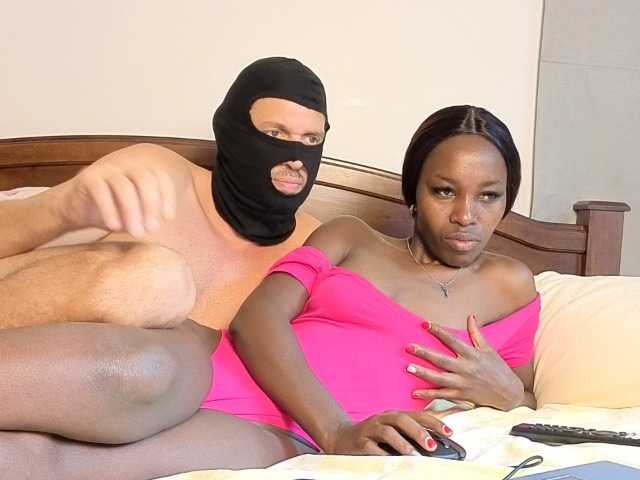 BlackWhitelover691 live cam on BongaCams