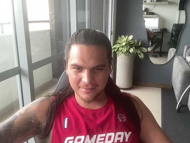 Robsaenz, 34 y/o - Live Cam on BongaCams