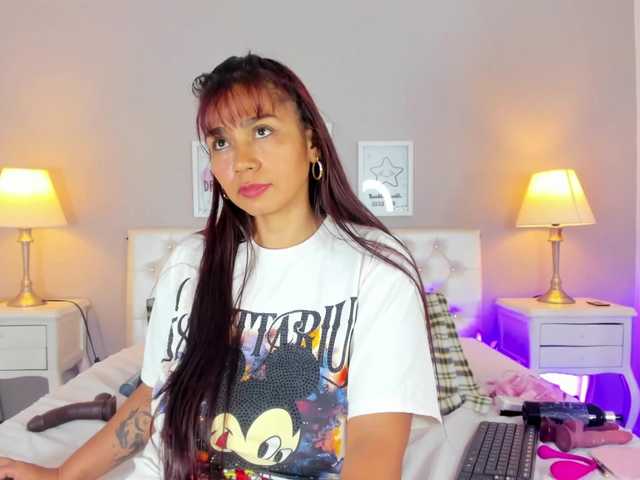 Mature-squiirt — live female cam