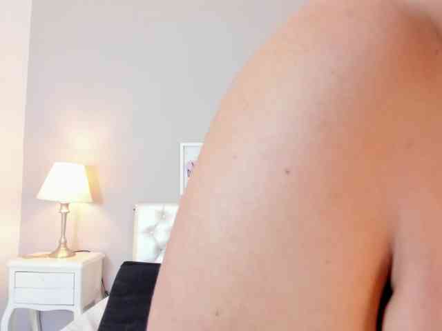 Modella: Mature-squiirt