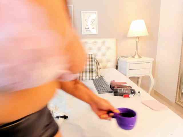 Modella: Mature-squiirt
