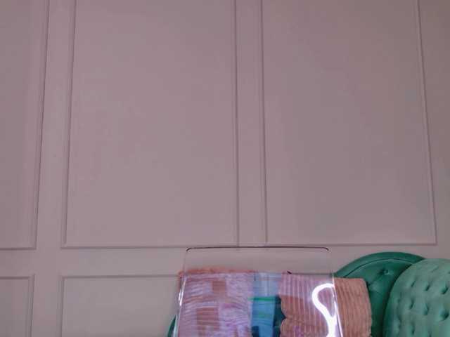 Evaathorn live cam on BongaCams