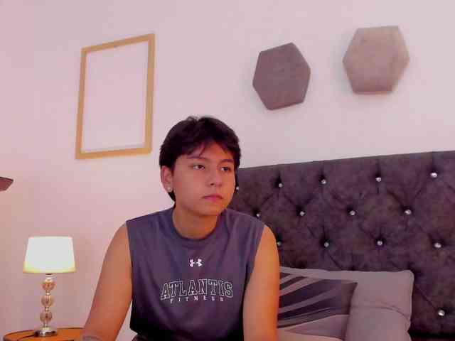 1Maximo Sex Cam Show
