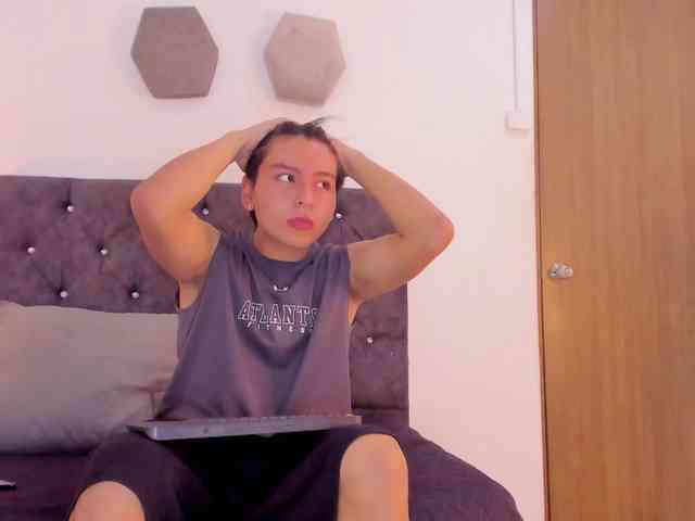 1Maximo Sex Cam Show