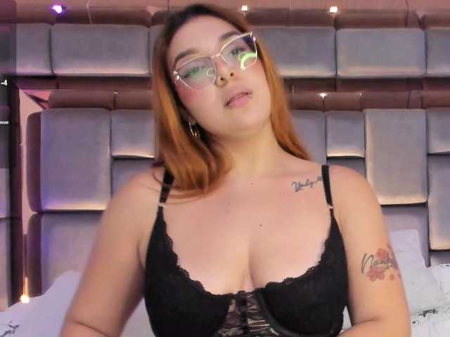 AliciaMiller live cam on BongaCams